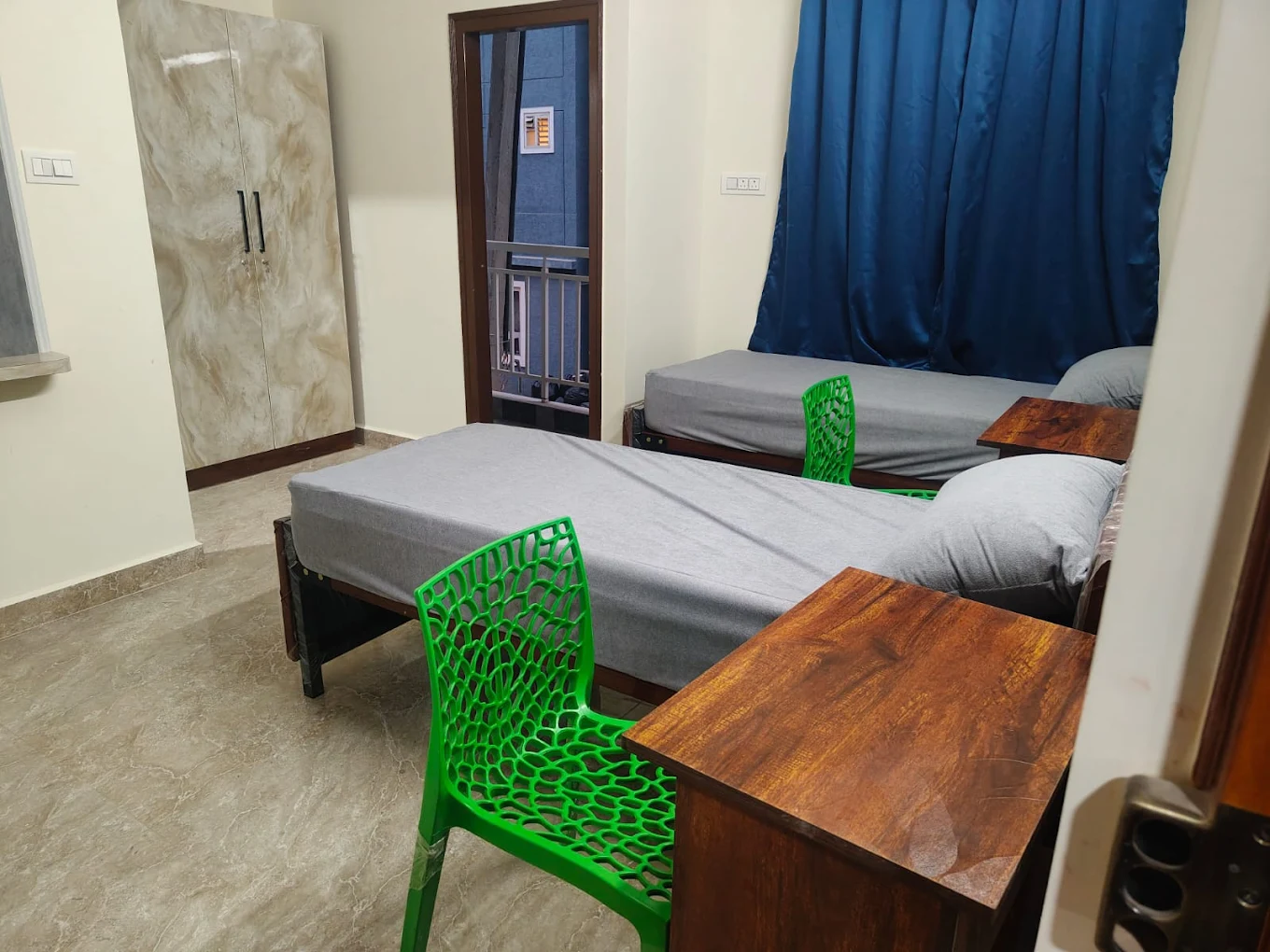 Twin sharing room